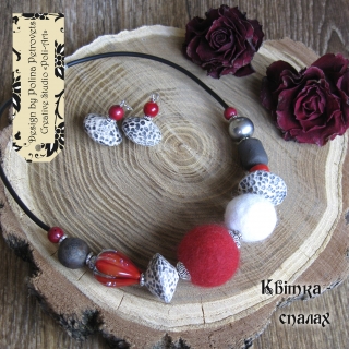 Чокер і сережки з лемпворку, кераміки, металевих і коралу "Квітка-спалах" 