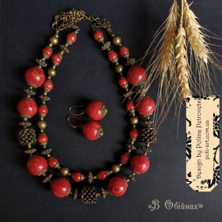 Комплект намисто і сережки з губчастого коралу "В Обіймах"